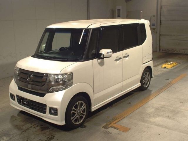 4334 Honda N box JF1 2017 г. (TAA Kyushu)